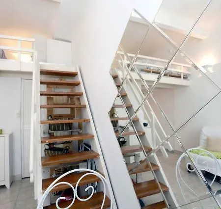 Studio- Antibes-juan Les Pins- Cote D'azur アパート