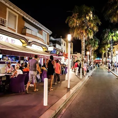 Studio- Antibes-juan Les Pins- Cote D'azur アパート アンティーブ